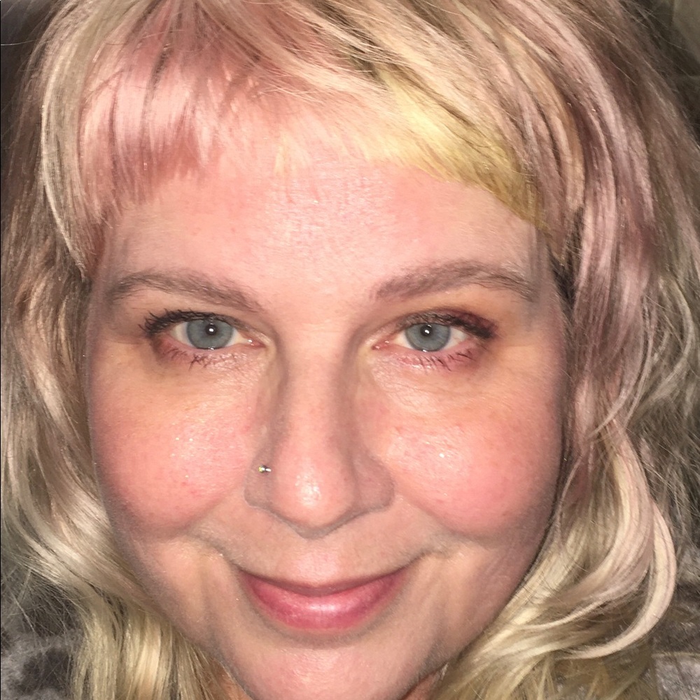 Meet your Posher, Tracy